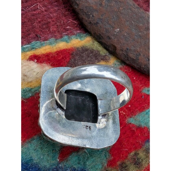 Vintage Black Agate Chunky Ring Size 8 - Picture 3 of 10